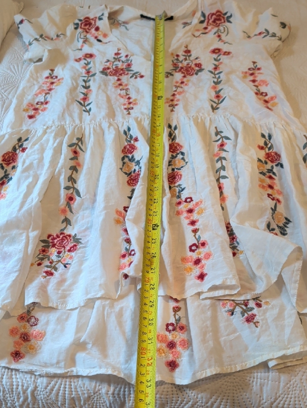 Zara Cream Mini Dress with Red and Pink Floral Embroidery - Picture 5 of 6